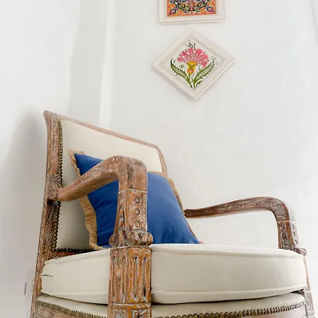 Отель Balambaka - *